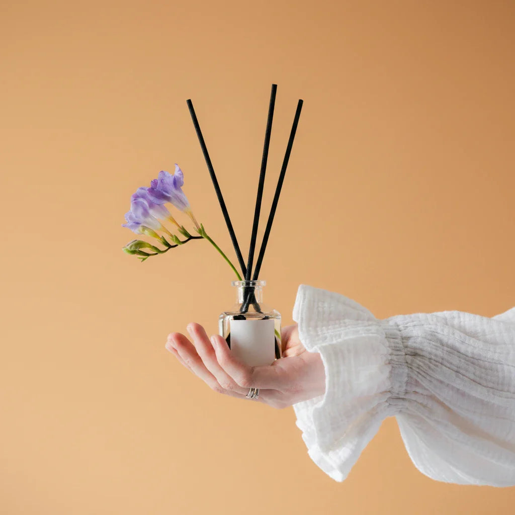 The Botanical Upgrade: A Complete Guide to Natural Diffuser Flowers