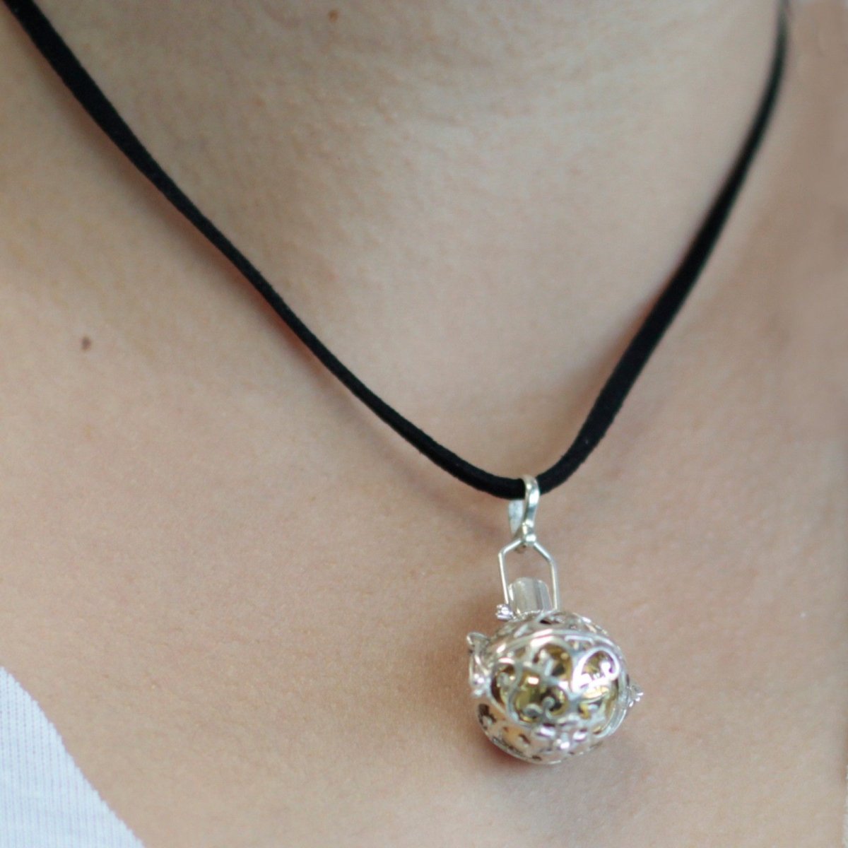 Silver Angel Bell - Night - time - 18mm925 Silver Angel BellsHeart Notes