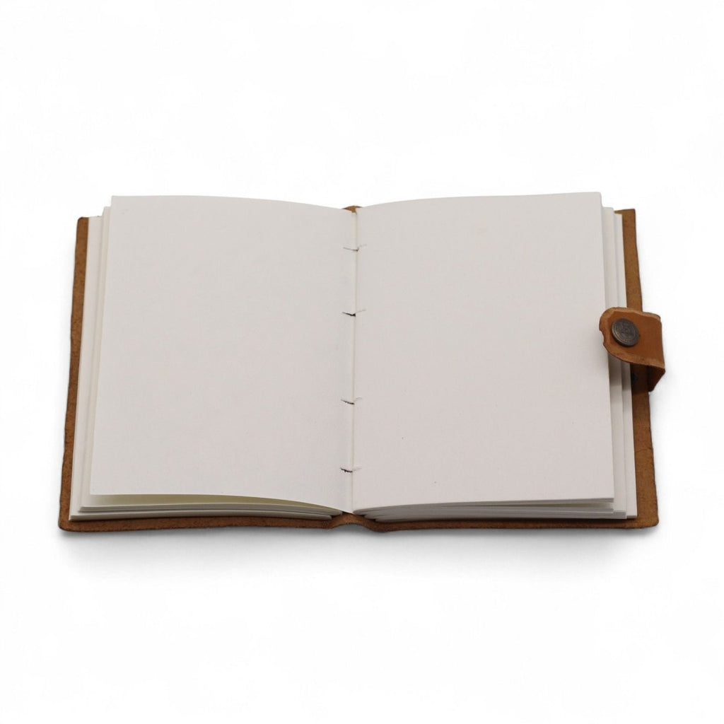 Leather Embossed Notebook – Tan Floral Pattern – 17.8×12.7 cmLeather Notebooks – Vintage Style JournalsHeart Notes