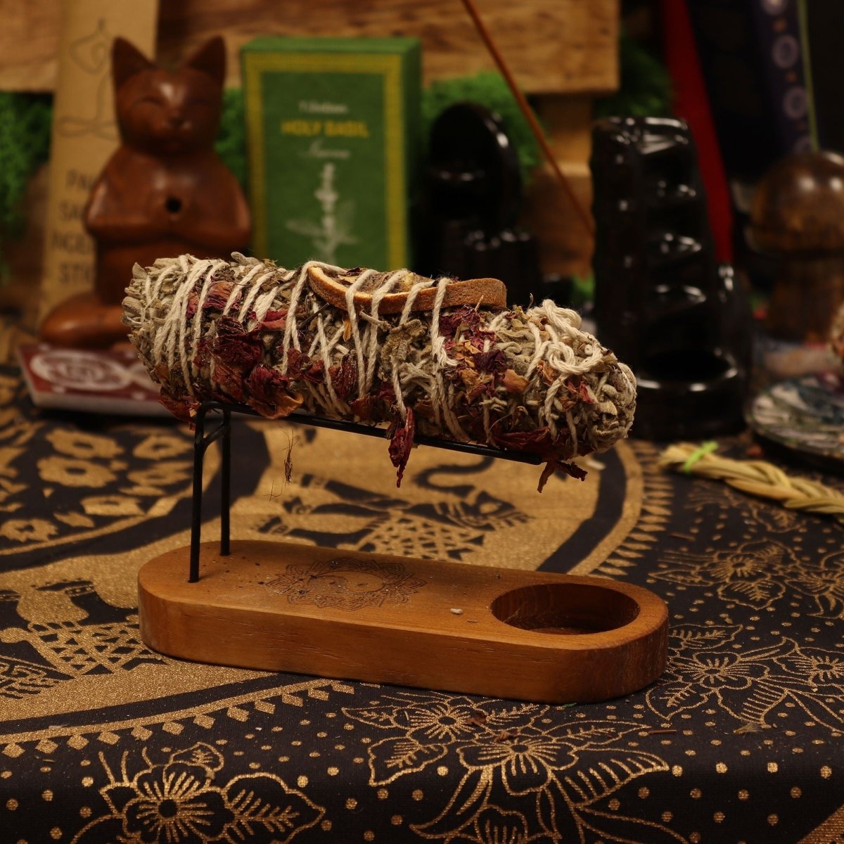 Banjara Smudge - Vetiver and PachuliBanjara Smudge SticksHeart Notes