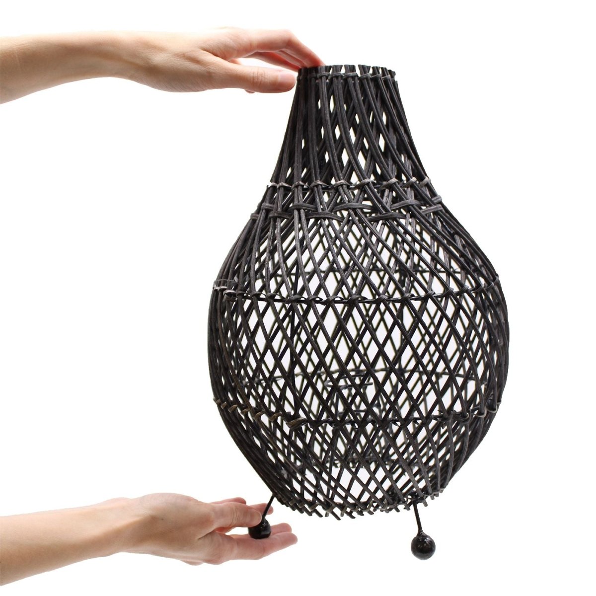 Rattan Table Lamps - BlackRattan Table LampsHeart Notes