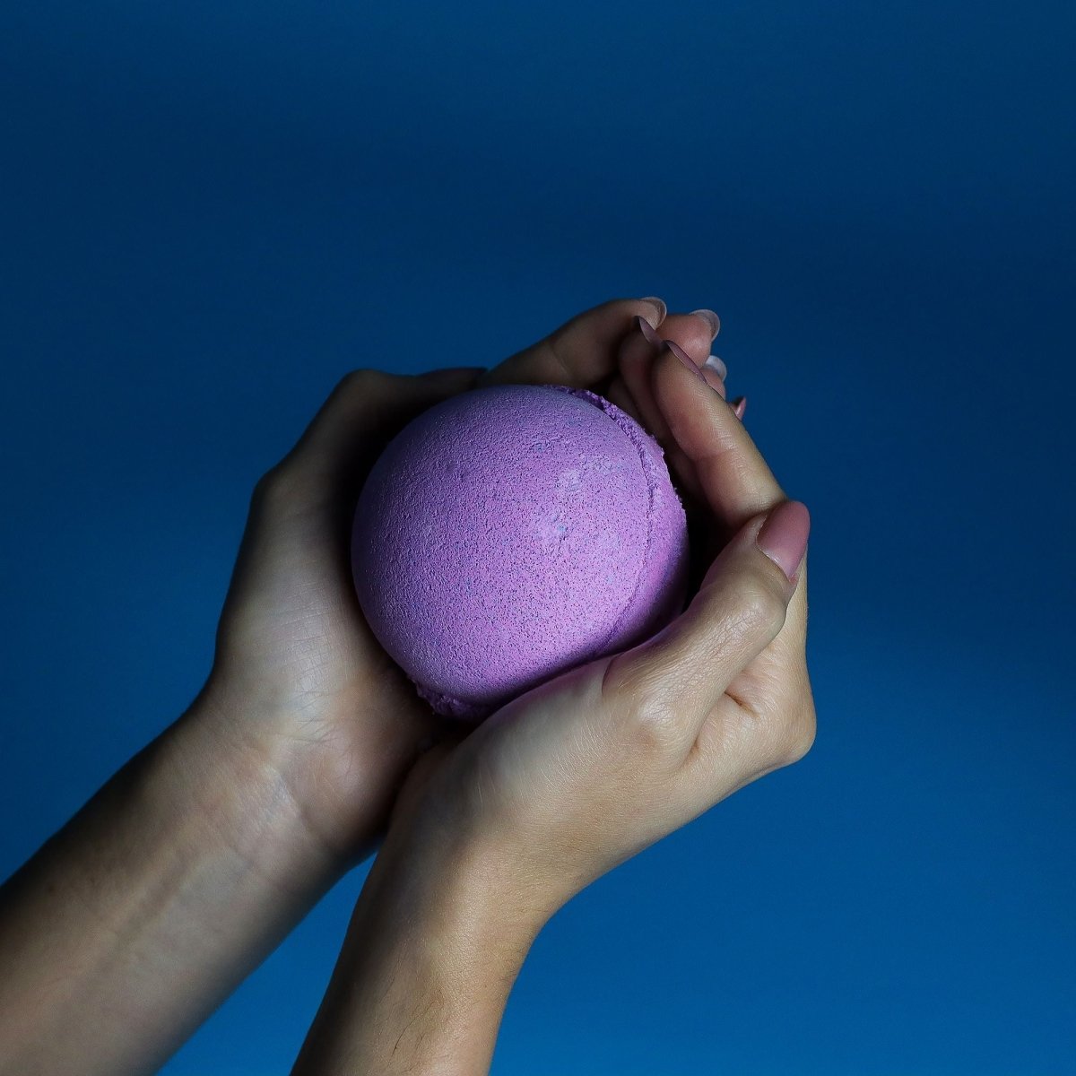 Set of 3 Blackberry Bath BombsJumbo Bath Bombs - 180gHeart Notes
