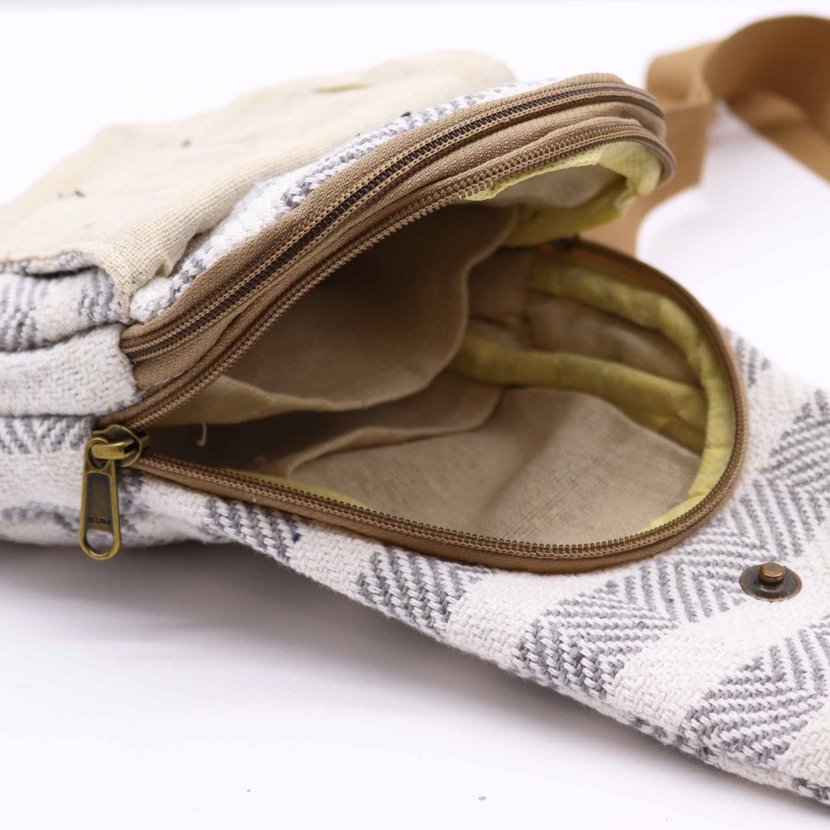 Body Cross Bag Natural Cotton - Grey & WhiteNatural Cotton Cross - Body BagsHeart Notes