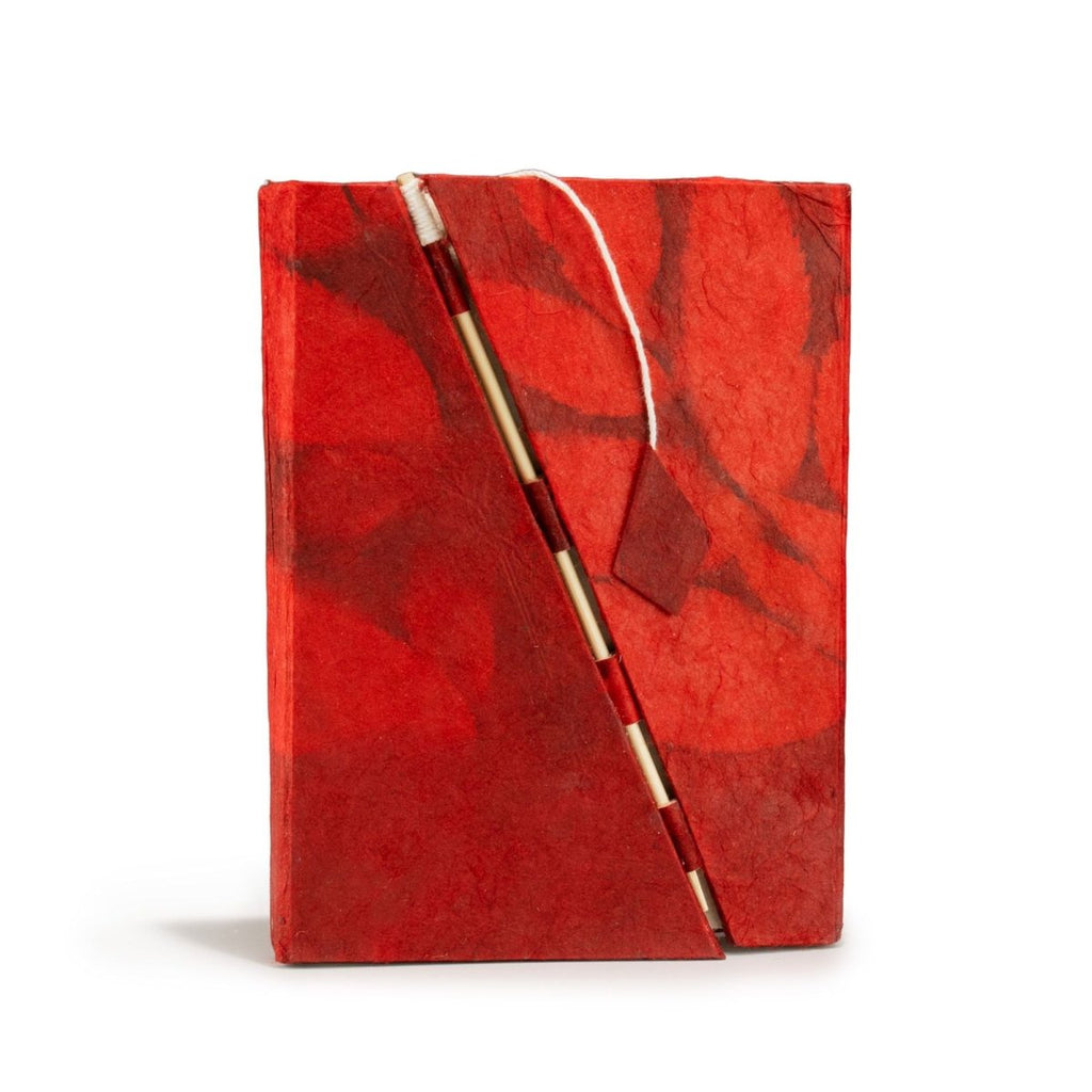 Lokta Bold Floral Bamboo Lock Notebook – Medium (15x12cm) – 45 Leaves – RubyLokta Paper NotebooksHeart Notes