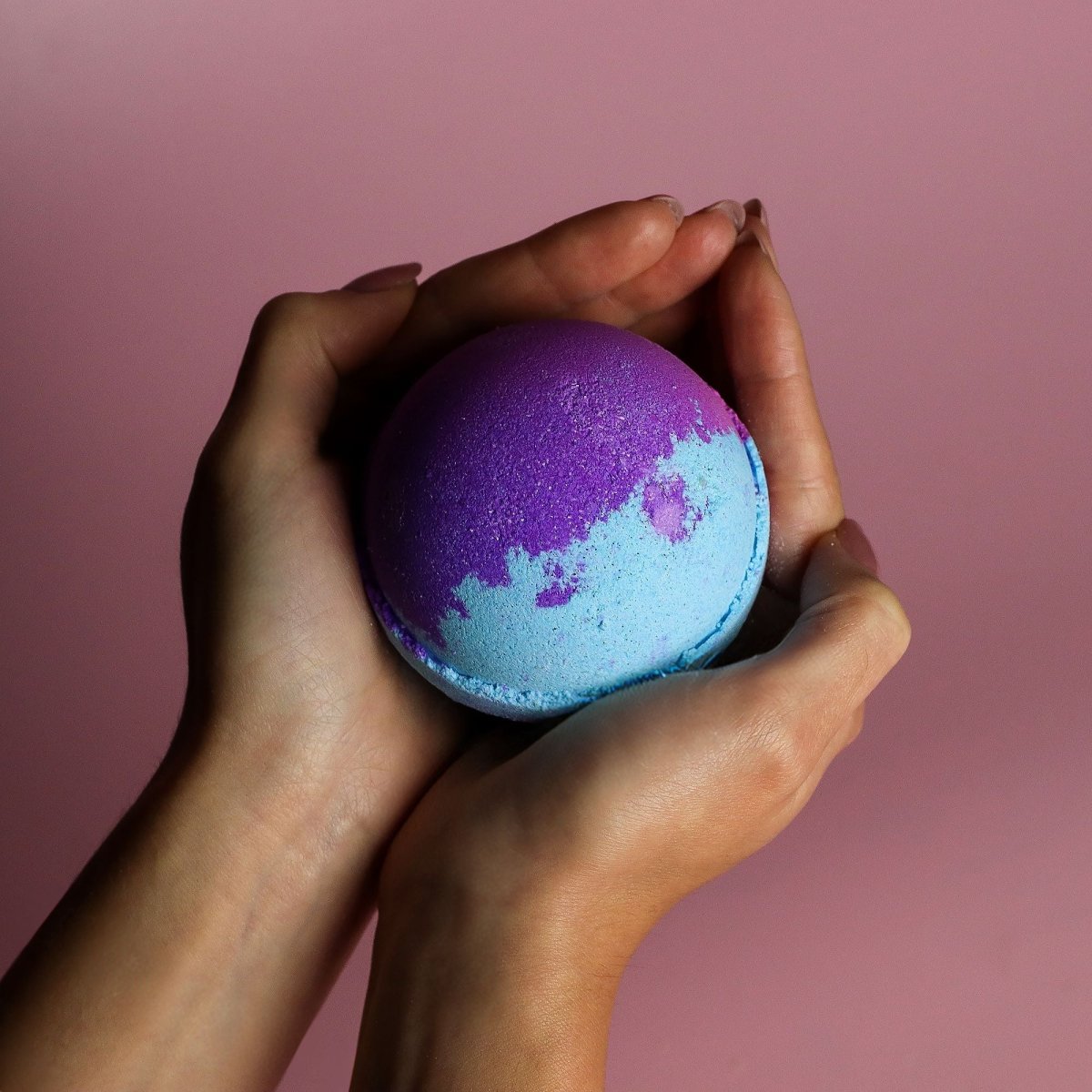 Jumbo Bath Bomb - Amethyst CreedJumbo Bath Bombs - 180gHeart Notes