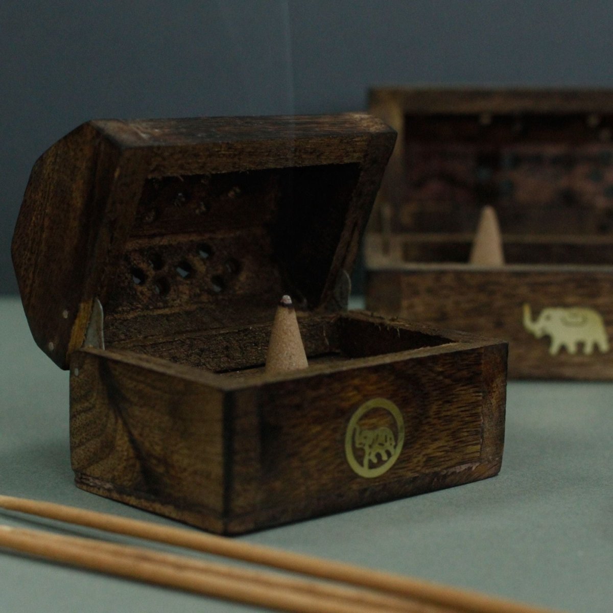 Mini Incense Cone Smoke Box - Mango WoodIncense HoldersHeart Notes