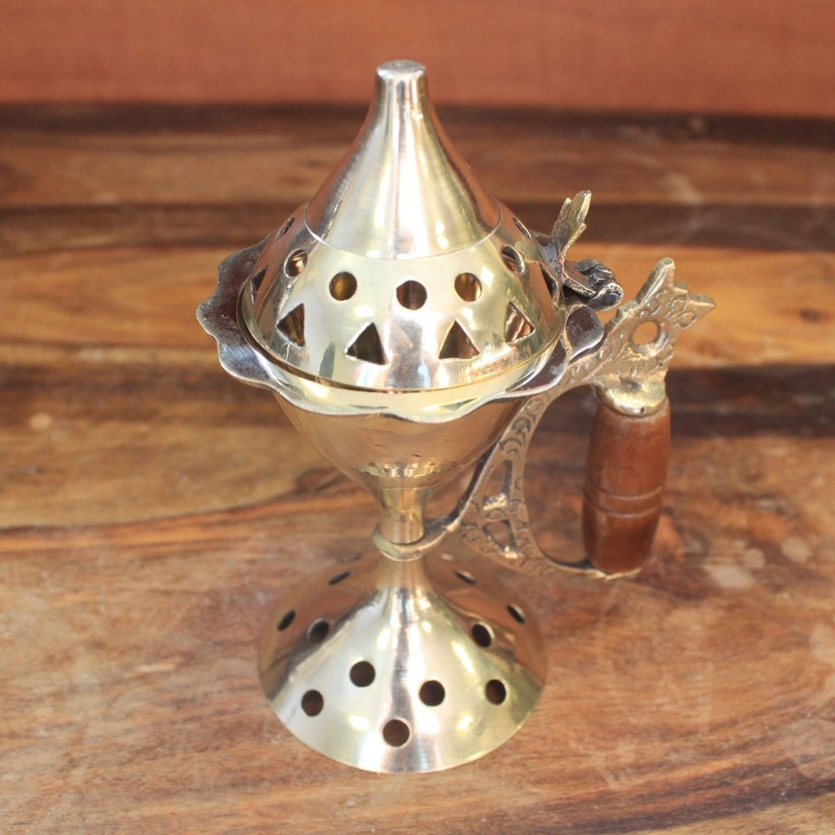 Cone Burner with HandleTraditional Brass Incense BurnersHeart Notes