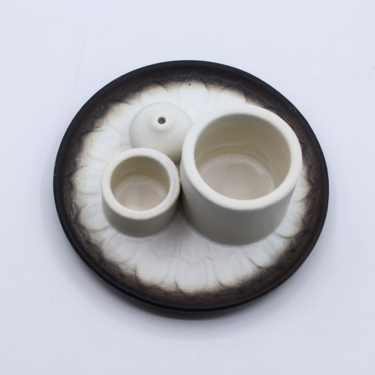 Palo Santo Stick & Smudge Holder - Mandala - White & GreyCeramic Palo Santo Stick & Smudge HolderHeart Notes