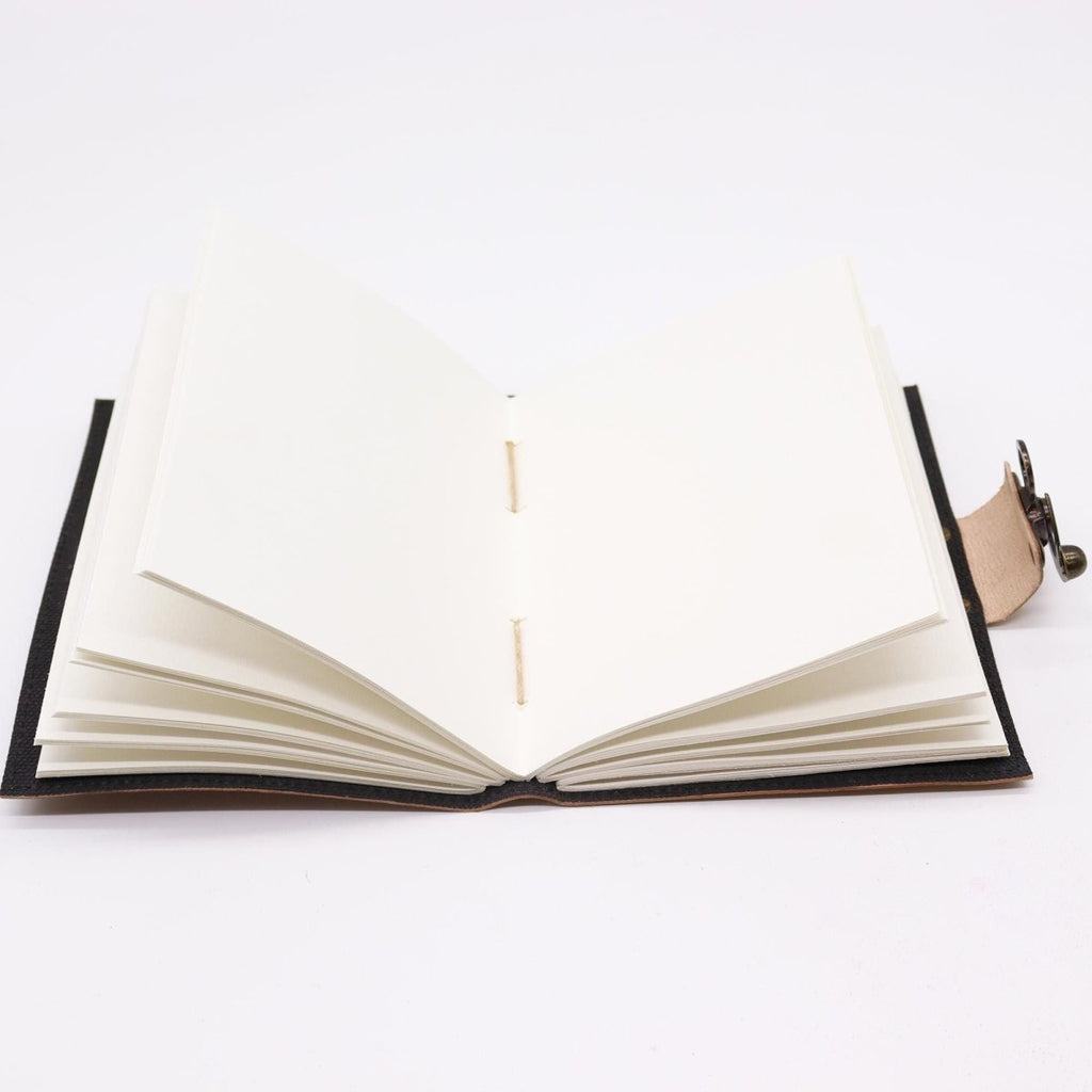 Leather Journal – Plain Paper – Work Hard & Dream BigLeather Notebooks – Vintage Style JournalsHeart Notes