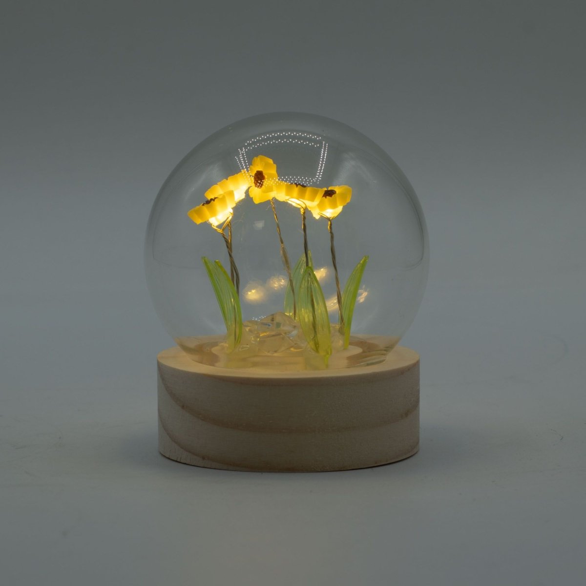 Floral Glow Garden Dome - 5 Sunflowers - LED BatteryFloral Glow Garden DomeHeart Notes