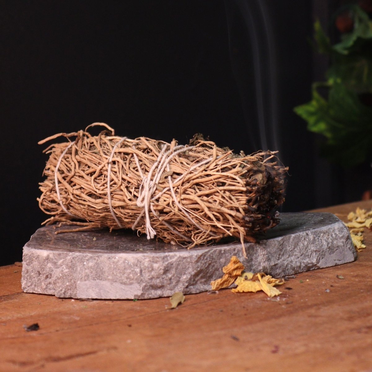 Banjara Smudge - VetiverBanjara Smudge SticksHeart Notes