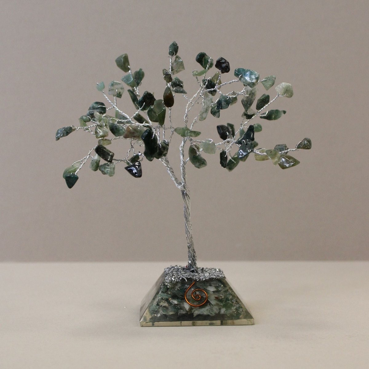Gemstone Tree with Organite Base - 80 Stone - Moss AgateGemstone Tree with Orgonite BaseHeart Notes